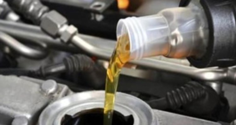 جمع آوری روغن موتور غیر استاندارد در سطح بازار ایلام