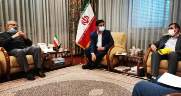 در راستای ایفای مسئولیت اجتماعی دانشگاه ایلام، سرپرست دانشگاه با وزیر نفت دیدار کرد