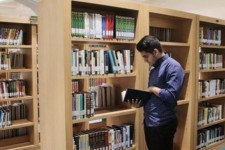وجود 595 هزار نسخه کتاب در کتابخانه‌های استان ایلام