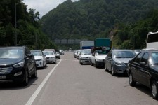 تردد بیش از یک میلیون و ۸۴۳ هزار وسیله نقلیه در محورهای استان ایلام