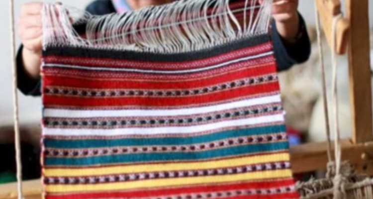 افتتاح نمایشگاه صنایع دستی و سوغات محلی در شهرستان دره‌شهر