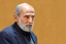 او منتظر است تا که ما برگردیم