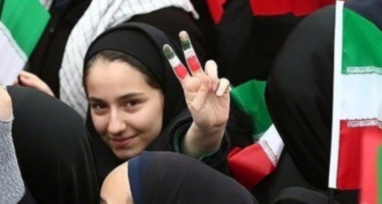 توصیه امام علی به مشورت با جوانان/جوانی در آینه نگاه پیامبر و ائمه