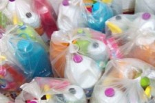 توزیع ۲۰۰ سبد بهداشتی در بین نیازمندان ملکشاهی