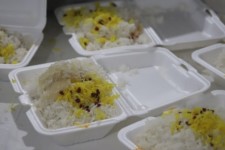 توزیع ۳۰ هزار پرس غذای گرم میان نیازمندان در ماه رمضان