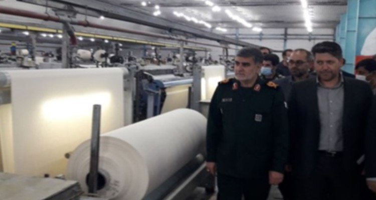 قرارگاه صنعتی خاتم الانبیاء سپاه پیگیر رفع موانع تولید/ عمده مشکلات واحدهای تولیدی کمبود منابع بانکی است