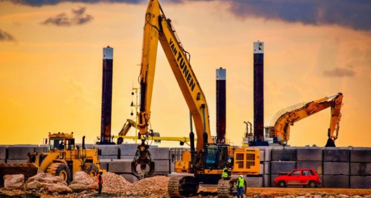 شروع عملیات گسترش زیرساخت‌های تفریحی غار زینگان شهرستان مهران