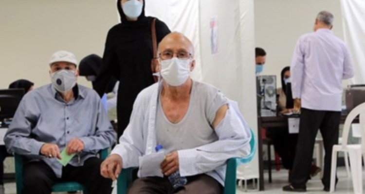 23 درصد رده سنی 71 تا 80 سال در ایلام دوز سوم واکسن کرونا را دریافت کرده‌اند