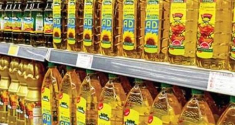 تعزیرات حکومتی استان ایلام از کشف ۹ تن روغن مایع احتکار شده خبر داد