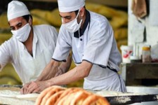 افزایش ساعات کار نانوایی های ایلام در دستور کار قرار می گیرد