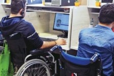 زمینه اشتغال معلولان در جامعه فراهم شود