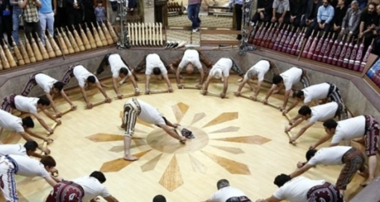 کلنگ زنی سالن زورخانه شهر ایلام