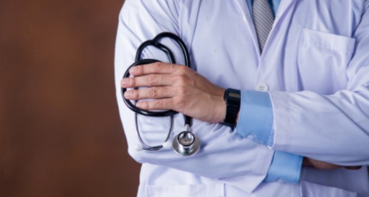 ارائه خدمات ویزیت در منزل توسط اداره کل بهزیستی استان ایلام