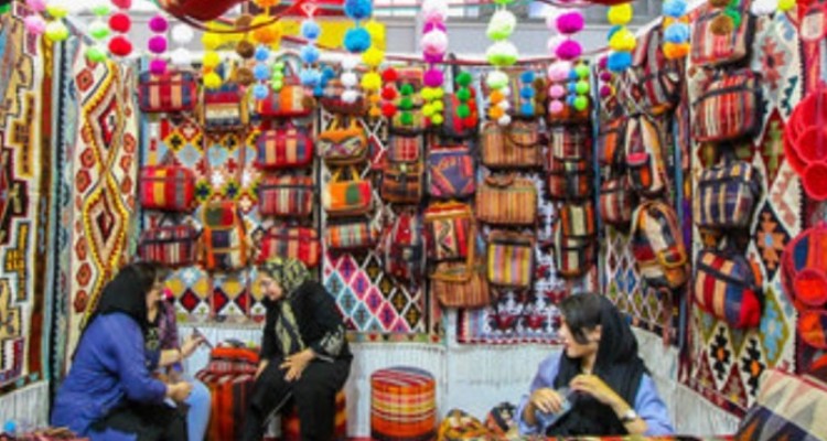 از فروش ۷۰۰ میلیونی در نمایشگاه صنایع دستی ایلام تا دایر کردن این نمایشگاه در کنار موکب ها