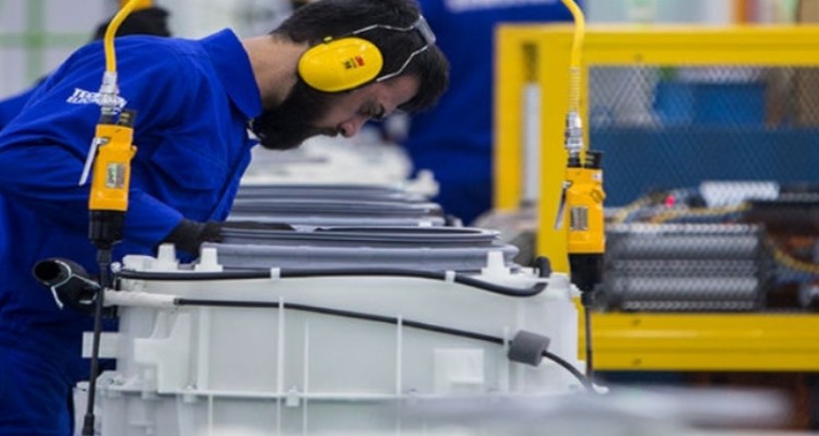 اشتغال ۸۳۷ نفر در سه ماهه سال جاری با اخذ جواز تاسیس