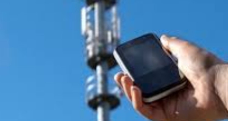 ایجاد سایت های جدید تلفن و اینترنت در روستاهای مسیر اربعین