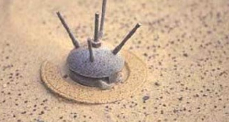 کشف ۱۰ مین جنگی در پایانه مرزی مهران