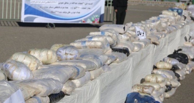 کشف ۱۸ کیلوگرم مواد مخدر در چرداول توسط سربازان گمنام ایلام