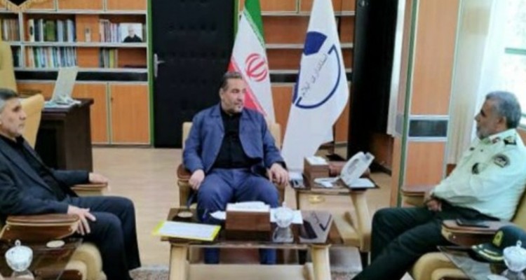 ایجاد ۲۱ هزار متر مربع سایه بان در مرز مهران