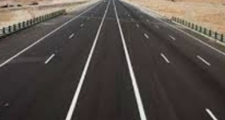 ساخت ۲۰ کیلومتر بزرگراه در مسیر ایلام به مهران