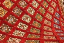 سالانه ۱۰۰۰ مترمربع فرش و گلیم در آبدانان تولید می‌شود