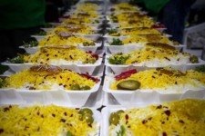 توزیع ۶ هزار پرس غذای گرم در بین زائران اربعین