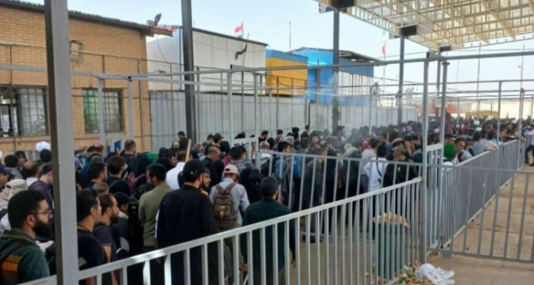 تردد ۵۷ هزار نفر از مرز مهران در ۲۴ ساعت گذشته