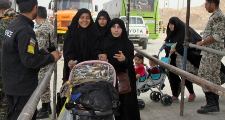 تردد ۷۵ هزار نفر از مرز مهران در ۲۴ ساعت گذشته