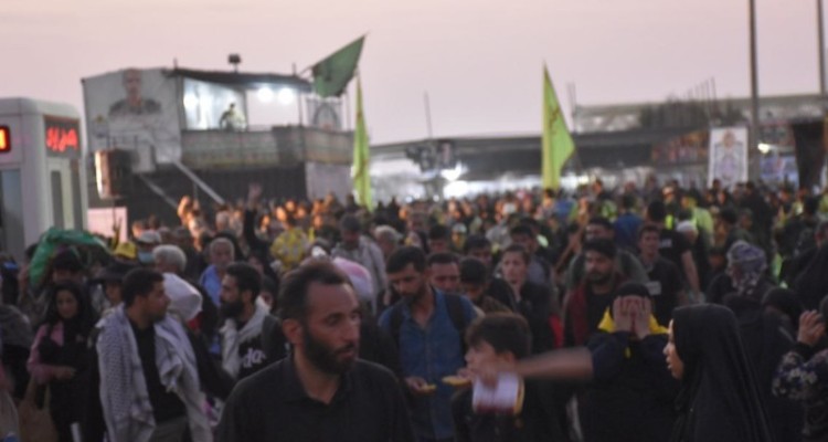 فعالیت ۴۰ موکب مردمی در مسیرهای منتهی به مرز مهران/ارائه خدمات به زائران تا یک هفته بعد از اربعین