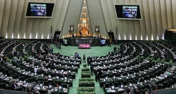 مماشات با تروریست خیابانی با هیچ عقل و قانونی جور در نمی آید