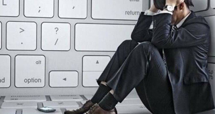 رانندگی بدون گواهینامه در جاده مجازی