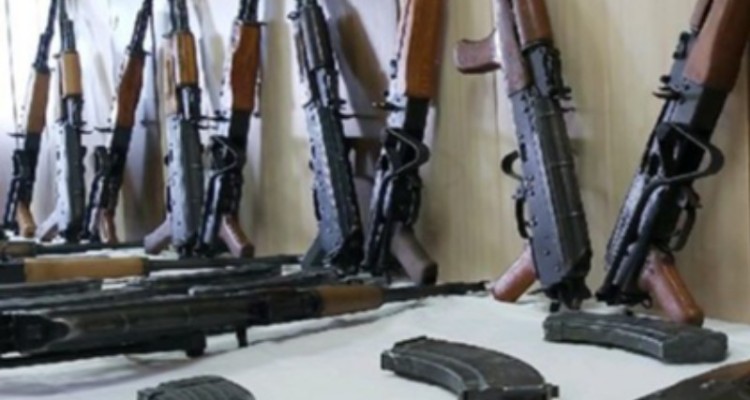 انهدام باند ۳ نفره فروش سلاح و مهمات جنگی در«آبدانان»