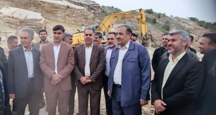 تونل کبیرکوه تا پایان خرداد ماه زیر بار ترافیک می رود