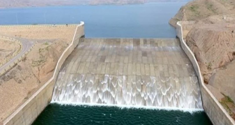 سد مخزنی دویرج در دهلران سرریز کرد