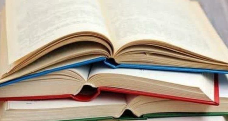 توزیع 2 هزار جلد کتاب در ایلام در دهه کرامت