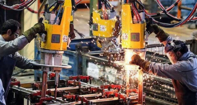 افزایش ظرفیت تولیدی 15 واحد صنعتی استان