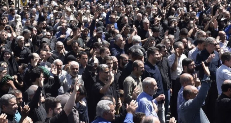 بانگ لبیک یا حسین(ع) مردم ایلام در عزای حسینی(ع)