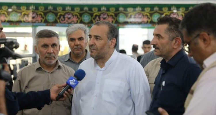 نصب 52 هزار متر مربع سایبان در مرز مهران