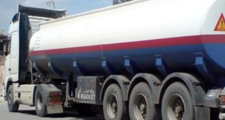 نبود تانکر حمل، سوخت را از جایگاه‌های ایلام حذف کرد