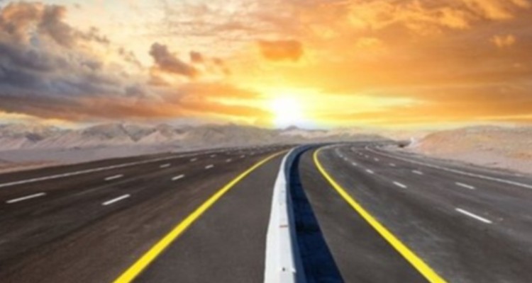 احداث آزاد راه ایلام-بغداد بایستی در سطح کلان انجام شود