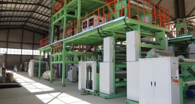 پیشرفت 90 درصدی کارخانه تولید کاغذ سنگی چرداول