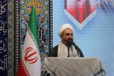 امام جمعه ایلام: نگاه مسئولان به منصب ها مادی نباشد