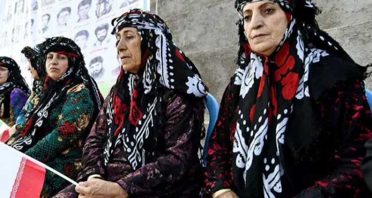 برگزاری یادواره 400 شهید ایل خزل در شهرستان سیروان