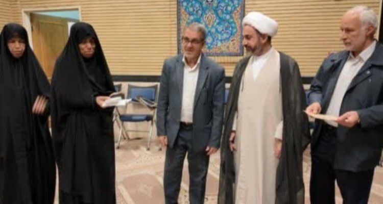 حمایت طلایی بانوان ایلامی به جبهه مقاومت