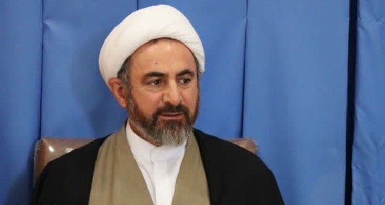 کتاب و کتاب خوانی کلید ارتقای فرهنگ جامعه است