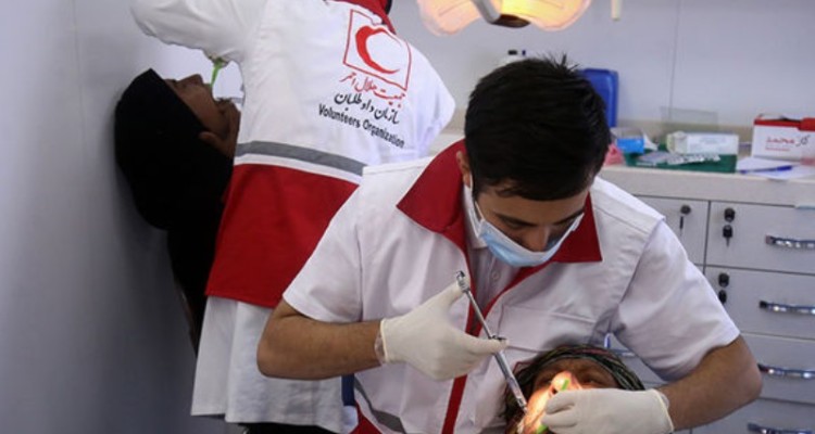 63 کاروان سلامت هلال احمر به مناطق محروم ایلام اعزام شدند