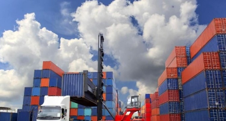 صدور یک میلیارد و 811 میلیون کالا از مرز مهران