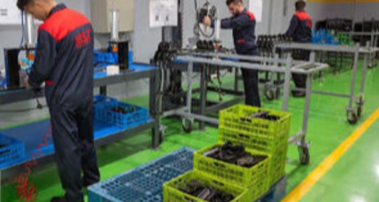 ۱۷۸ کارگاه ثابت و سیار آموزش فنی و حرفه‌ای در ایلام فعال است