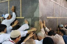 برای آمدنت کعبه سینه چاک کرد