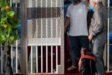 ۱۷ نفر از زندانیان محکوم مالی به نیابت از سردار سلیمانی در ایلام آزاد شدند